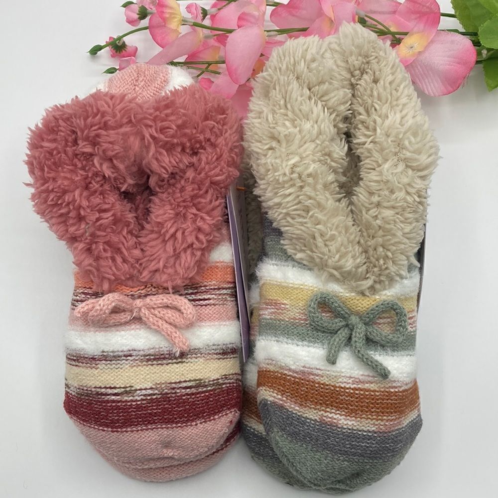 Women's Knit Fuzzy Faux Fur Printed Slipper Socks 2-Pack Shoe Size 4-10
